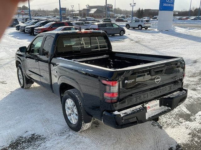 2024 Nissan Frontier SV