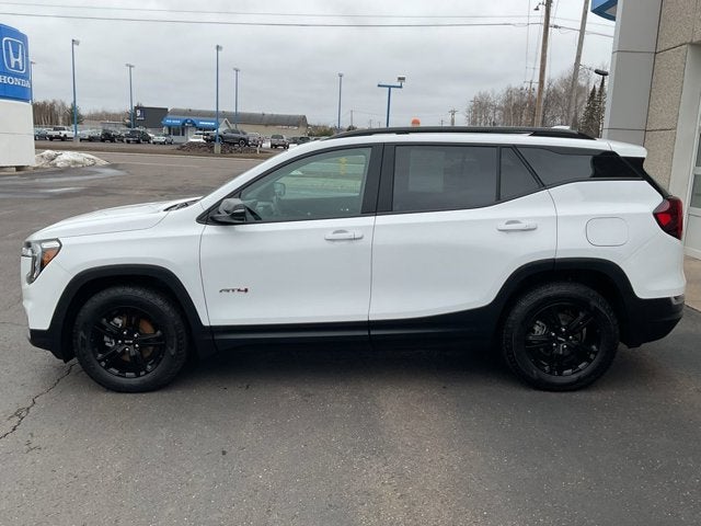 2023 GMC Terrain AT4