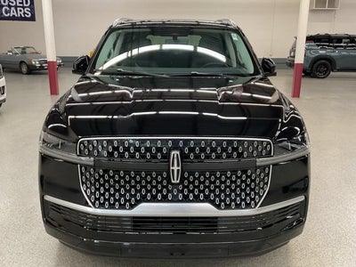 2027 Lincoln Navigator Reserve