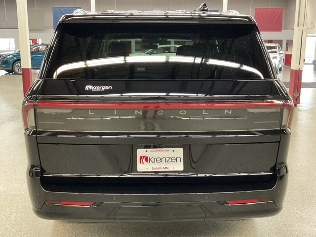 2027 Lincoln Navigator Reserve