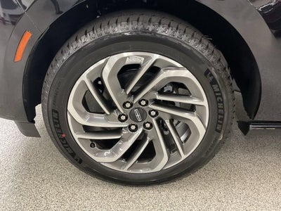 2027 Lincoln Navigator Reserve