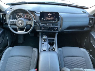 2025 Nissan Pathfinder S