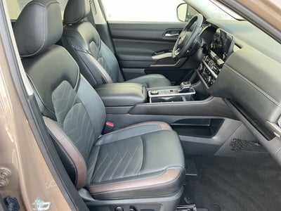 2024 Nissan Pathfinder Platinum