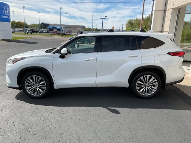 2023 Toyota Highlander Platinum