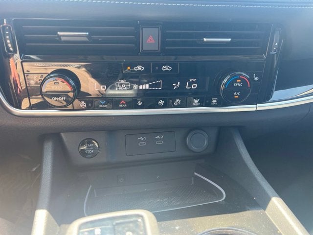 2025 Nissan Rogue SL