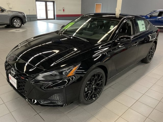 2026 Nissan Altima SR Midnight Edition®