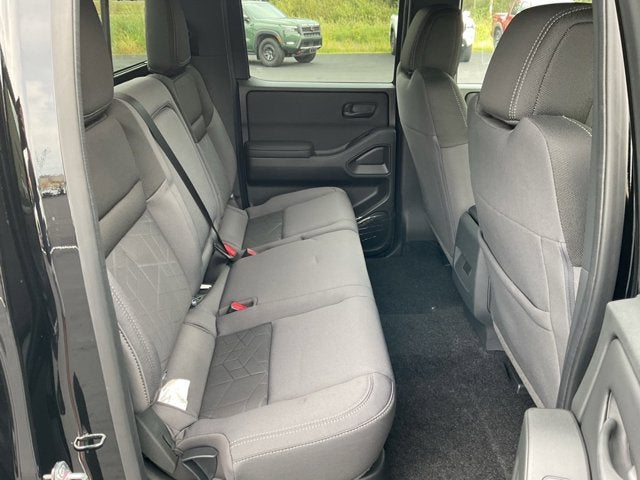 2027 Nissan Frontier Crew Cab SV