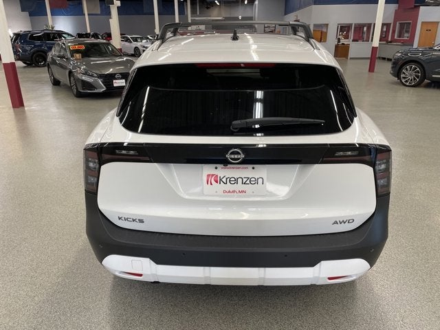 2026 Nissan Kicks SV