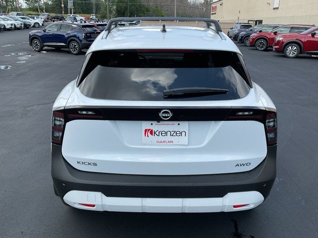 2026 Nissan Kicks SV