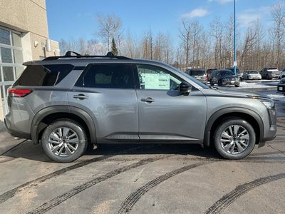 2026 Nissan Pathfinder SV
