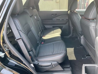 2026 Nissan Pathfinder Rock Creek®
