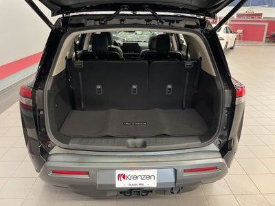 2026 Nissan Pathfinder SL